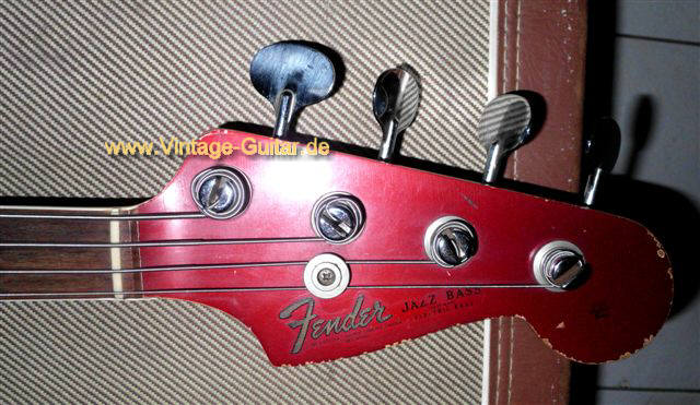 Fender-Jazzbass-1966-CAR-b.jpg
