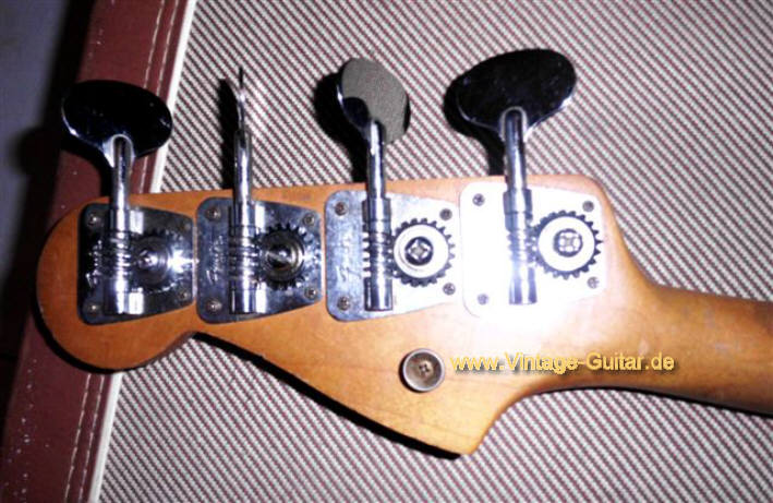 Fender-Jazzbass-1966-CAR-f.jpg