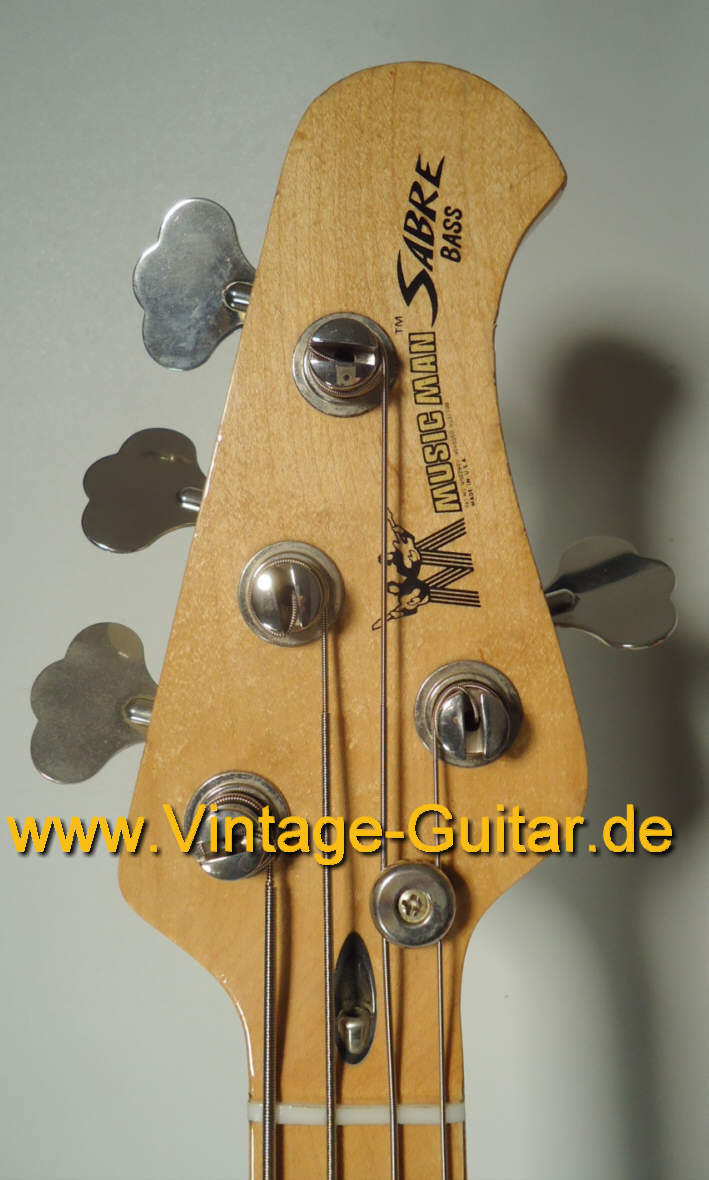 Musicman-Sabre-1983-d.jpg