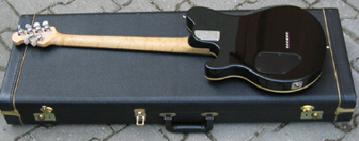 MusicMan-Axis-hinten.jpg